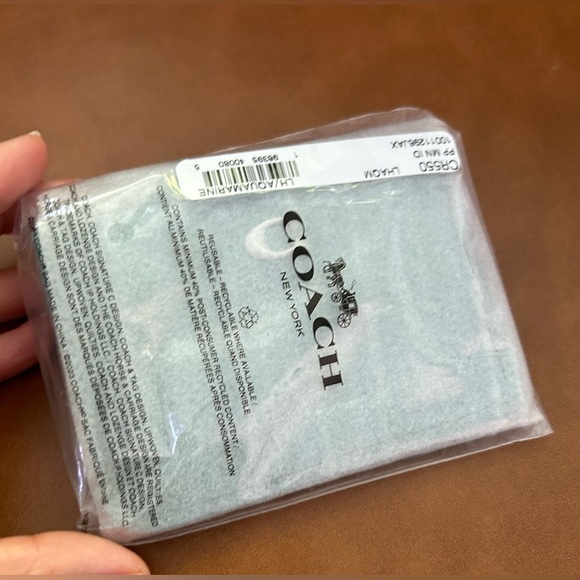 Coach mini skinny ID case - Picture 10 of 10
